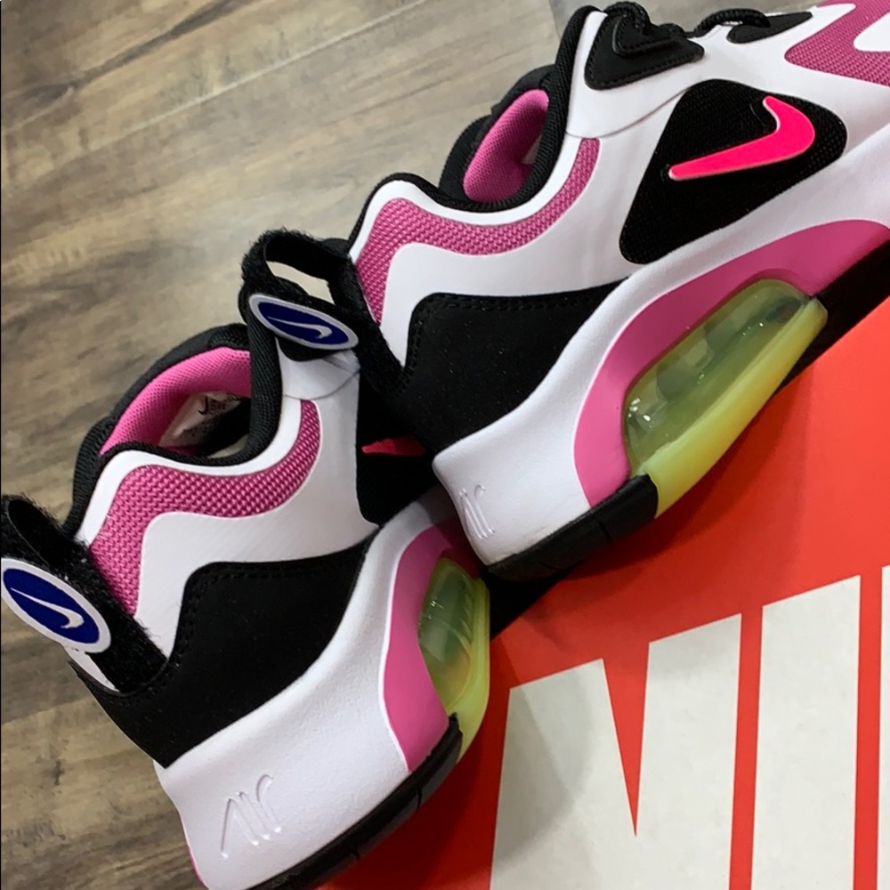 • NIKE W AIR MAX 200 black/hyper pink - Picture 10 of 16